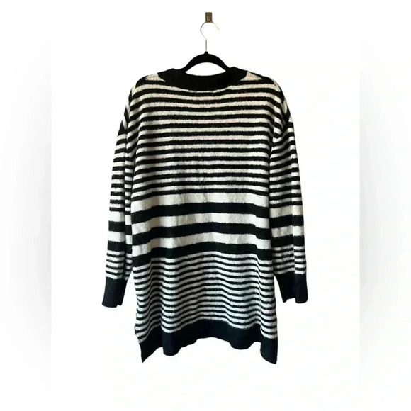 Ava & Viv Pullover Knit Striped Sweater 1X - Picture 5 of 5